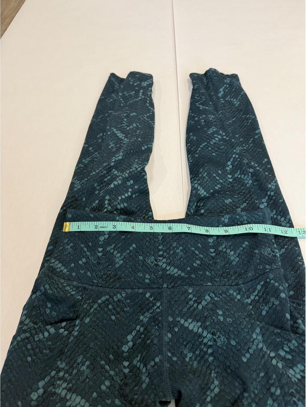 Balance Collection Legging - Picture 6 of 6